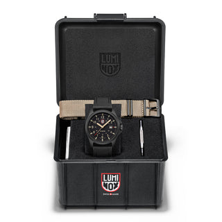 Atacama Field 43mm Men's Watch
