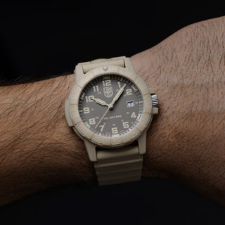 Leatherback Sea Turtle "Sand Turtle", 44mm watch - XS.0326